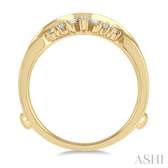 1/2 Ctw Curved Center Baguette Tower and Round Cut Diamond Insert Ring in 14K Yellow Gold