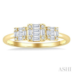 1/4 Ctw Past, Present & Future Baguette and Round Cut Diamond Fusion Fashion Ring in 14K Yellow Gold