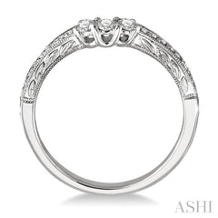 1/3 Ctw Arched Center Engraved Foliage Round Cut Diamond Wedding Band in 14K White Gold