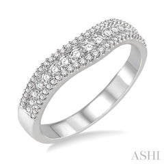 1/2 Ctw Triple Row Round Cut Diamond Wedding Band in 14K White Gold