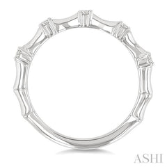 1/10 Ctw Bamboo Shoot Inspired Round Cut Diamond Fashion Ring in 10K White Gold