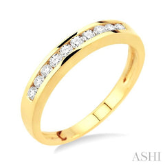 1/4 Ctw Channel Set Round Cut Diamond Band in 14K Yellow Gold