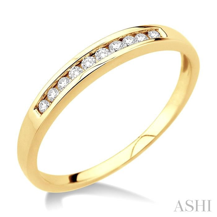 1/10 Ctw Round Cut Diamond Band in 14K Yellow Gold