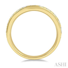 1 Ctw Curved Center Milgrain Border Round Cut Diamond Wedding Band in 14K Yellow Gold