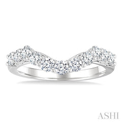 3/4 Ctw Curved Round Cut Diamond Wedding Band in 14K White Gold