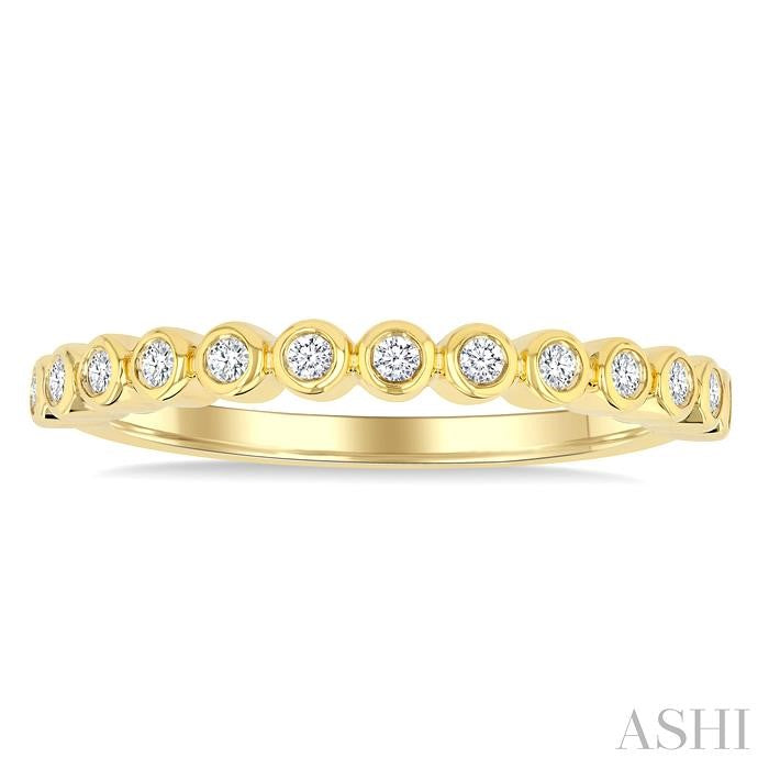 1/6 Ctw Half Eternity Bezel Set Round Cut Diamond Fashion Band in 10K Yellow Gold