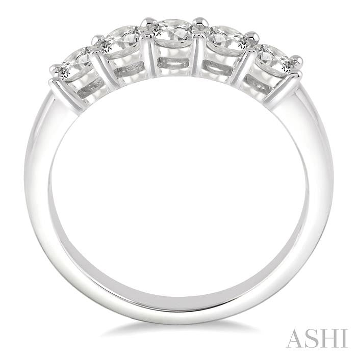 3/4 Ctw Round Cut Diamond Wedding Band in 14K White Gold