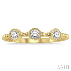 1/4 Ctw Trio Mount Round Cut Diamond Fashion Ring in 14K Yellow Gold