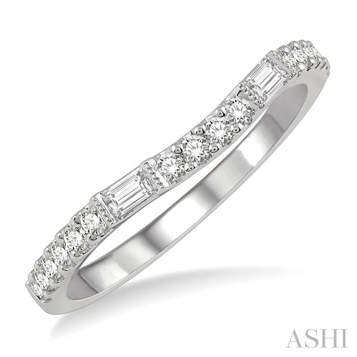 1/3 Ctw Arched Baguette and Round Cut Diamond Wedding Band in 14K White Gold