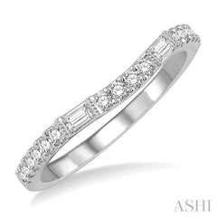 1/3 Ctw Arched Baguette and Round Cut Diamond Wedding Band in 14K White Gold