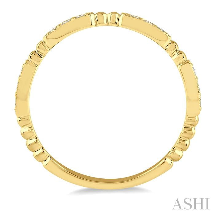 1/6 Ctw Marquise Mount Round Cut Diamond Stackable Band in 14K Yellow Gold