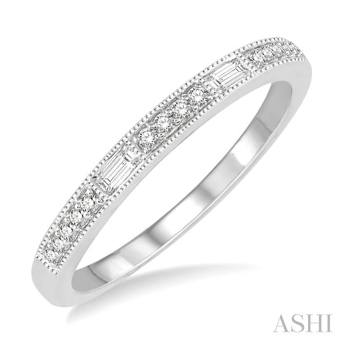 1/6 Ctw Panel Baguette and Round Cut Diamond Wedding Band in 14K White Gold