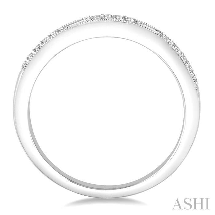 1/6 Ctw Panel Baguette and Round Cut Diamond Wedding Band in 14K White Gold