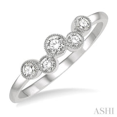 1/4 Ctw Circular Link Round Cut Diamond Fashion Ring in 14K White Gold