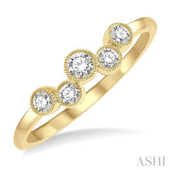 1/4 Ctw Circular Link Round Cut Diamond Fashion Ring in 14K Yellow Gold