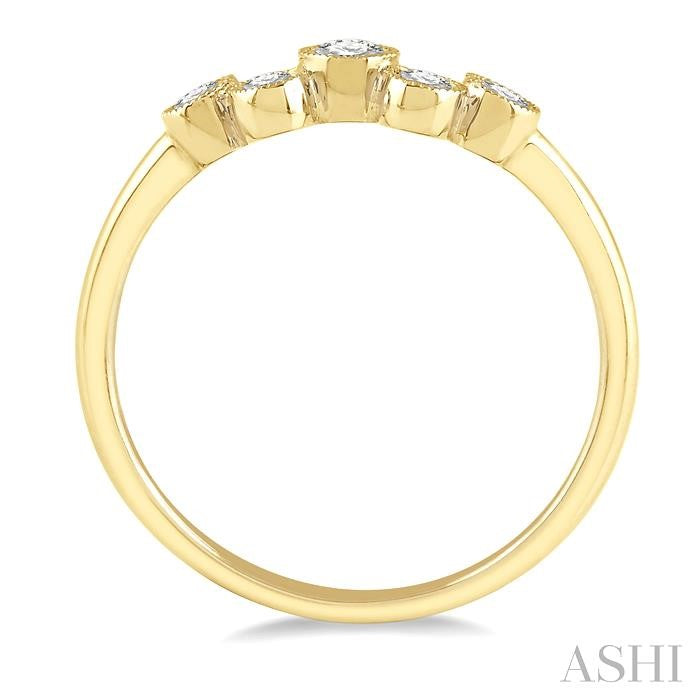 1/4 Ctw Circular Link Round Cut Diamond Fashion Ring in 14K Yellow Gold