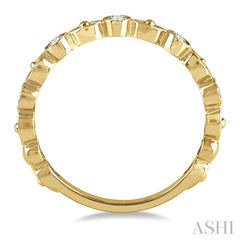1/5 Ctw Lattice Marquise & Circular Mount Round Cut Diamond Stackable Band in 14K Yellow Gold