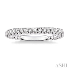 1/4 Ctw Lattice Round Cut Diamond Wedding Band in 14K White Gold