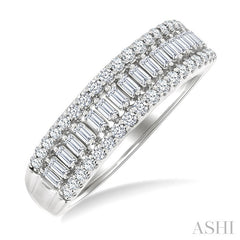 1/2 Ctw Channel Set Baguette and Round Cut Diamond Fashion Band in 14K White Gold