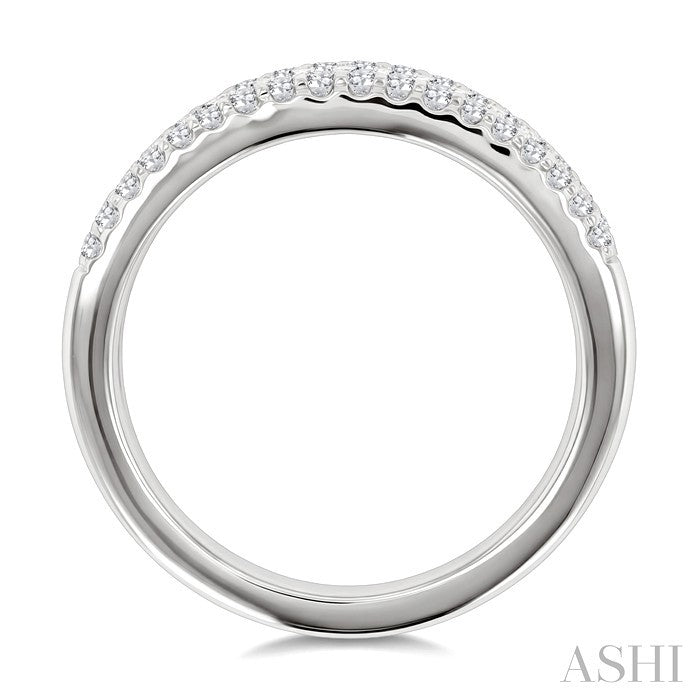 1/2 Ctw Channel Set Baguette and Round Cut Diamond Fashion Band in 14K White Gold