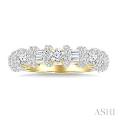1 Ctw Fusion Baguette and Round Cut Diamond Fashion Band in 14K Yellow Gold
