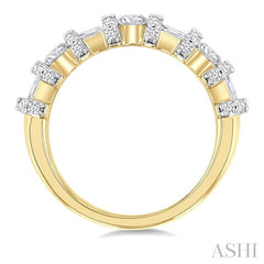 1 Ctw Fusion Baguette and Round Cut Diamond Fashion Band in 14K Yellow Gold