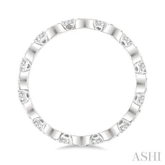 5/8 Ctw Curvy Zig-Zag Round Cut Diamond Eternity Wedding Band in 14K White Gold