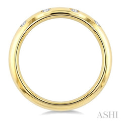 1/6 Ctw Round Cut Diamond Flush Set Mosaic Dome Bold Band in 10K Yellow Gold