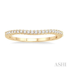 1/6 Ctw Round Cut Diamond 'V' Shape Band in 14K Yellow Gold