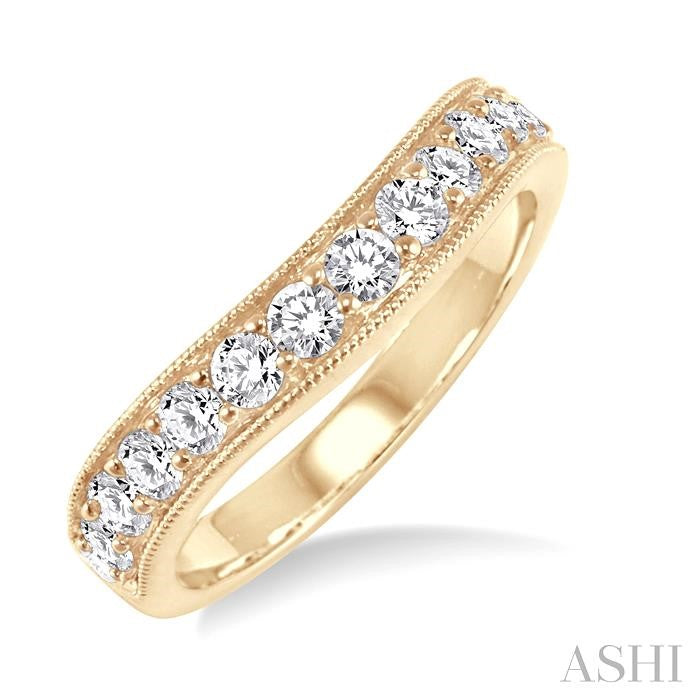 3/4 Ctw Round Cut Diamond 'V' Shape Band in 14K Yellow Gold