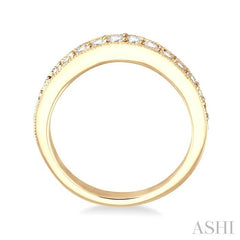 1/3 Ctw Round Cut Diamond 'V' Shape Band in 14K Yellow Gold.