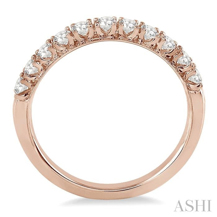1/2 Ctw Round Cut Diamond Wedding Band in 14K Rose Gold