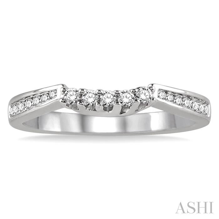 1/4 Ctw Round Cut Diamond Wedding Band in 14K White Gold