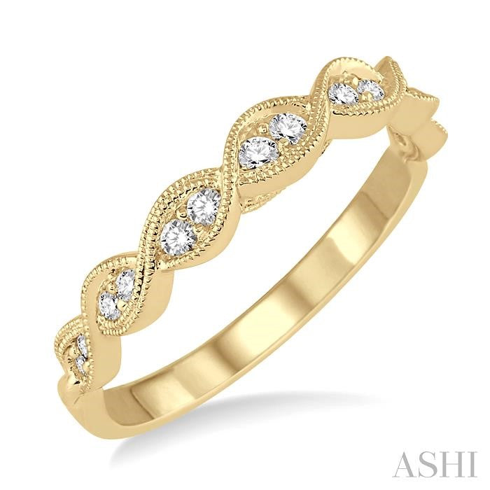 1/5 Ctw Round Diamond Wedding Band in 14K Yellow Gold