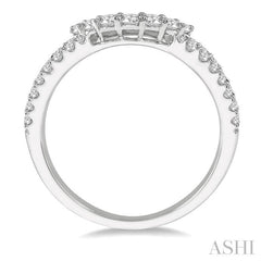 5/8 Ctw Split Shank Arched center Round Cut Diamond Band in 14K White Gold