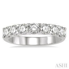 1 Ctw 7 Stone Round Cut Diamond Wedding Band in Platinum