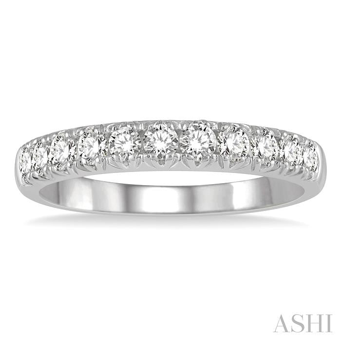 1/2 Ctw 11 Stone Round Cut Diamond Wedding Band in 14K White Gold