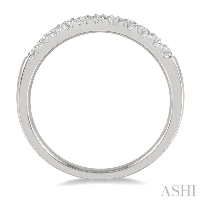 1/4 Ctw 11 Stone Round Cut Diamond Wedding Band in 14K White Gold