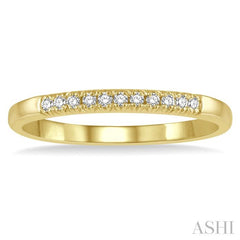 1/10 Ctw 11 Stone Round Cut Diamond Wedding Band in 14K Yellow Gold