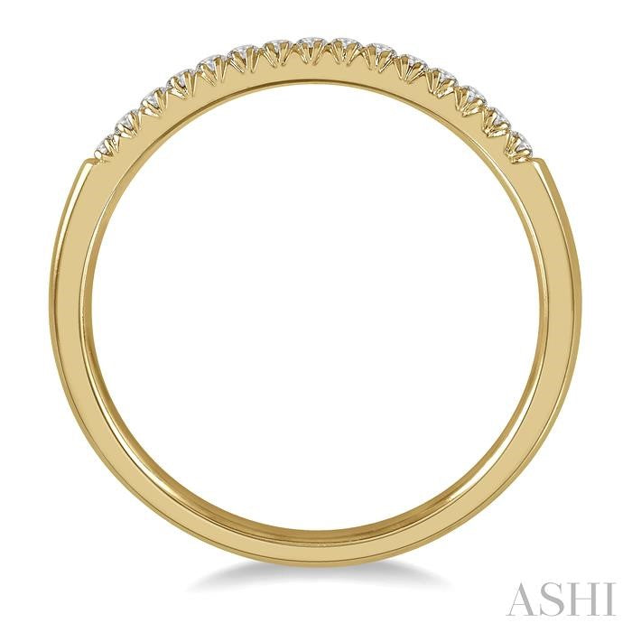 1/10 Ctw 15Stones Round Cut Diamond Wedding Band in 14K Yellow Gold