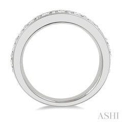 1 1/2 Ctw Round Cut Diamond Wedding Band in 14K White Gold