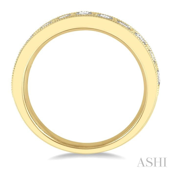 1 Ctw Round Cut Diamond Wedding Band in 14K Yellow Gold