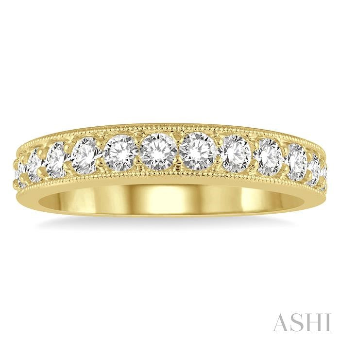 3/4 Ctw Round Cut Diamond Wedding Band in 14K Yellow Gold