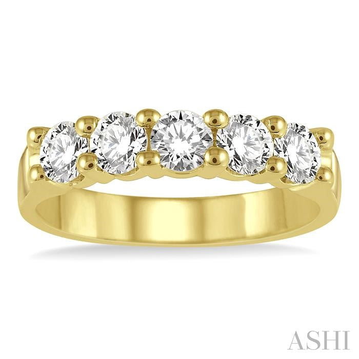 1 Ctw 5 Stone Round Cut Diamond Wedding Band in 14K Yellow Gold