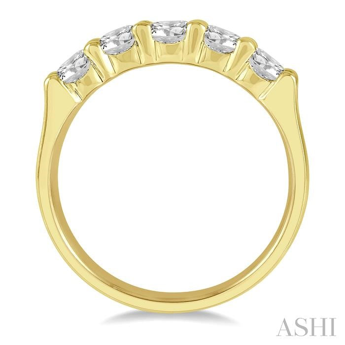 1 Ctw 5 Stone Round Cut Diamond Wedding Band in 14K Yellow Gold
