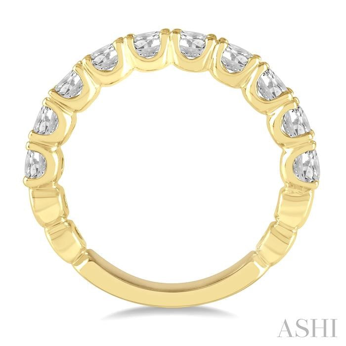 1 1/2 Ctw Lattice Round Cut Diamond Wedding Band in 14K Yellow Gold