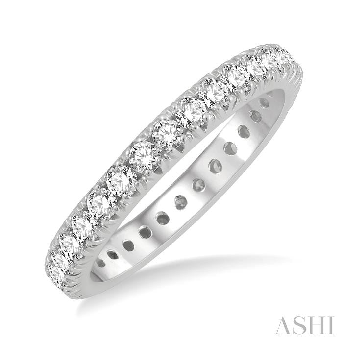 1 Ctw Round Cut Diamond Eternity Wedding Band in 14K White Gold