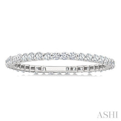 1/2 Ctw Round Cut Diamond Eternity Wedding Band in 14K White Gold