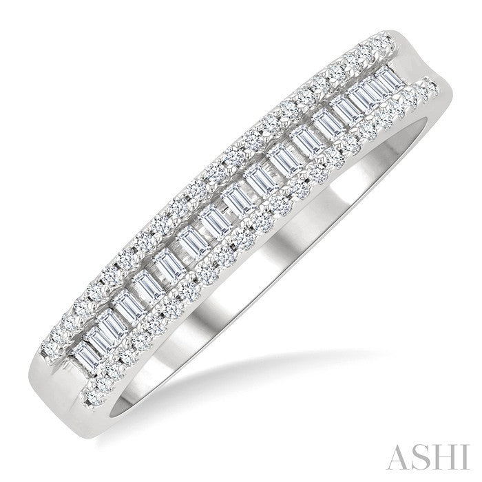 1/3 Ctw Baguette and Round Cut Diamond Stackable Fashion Band in 14K White Gold