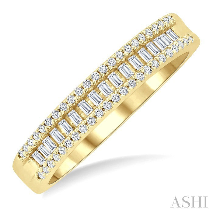 1/3 Ctw Baguette and Round Cut Diamond Stackable Fashion Band in 14K Yellow Gold